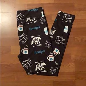 Mama bear an coffee leggings
